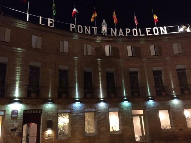 Hotel Restaurant Le Pont Napoleon Moissac Exterior photo